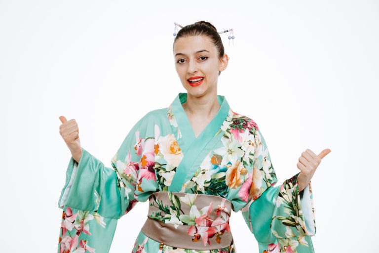 Un regard approfondi sur le kimono japonais