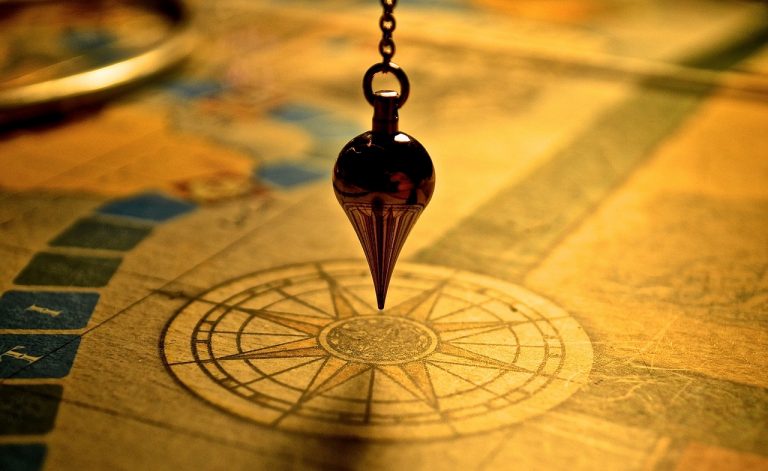 Qu’est ce qu’un pendule divinatoire ?